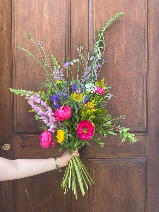 bouquet de fleurs locales et françaises pour la fête des mères