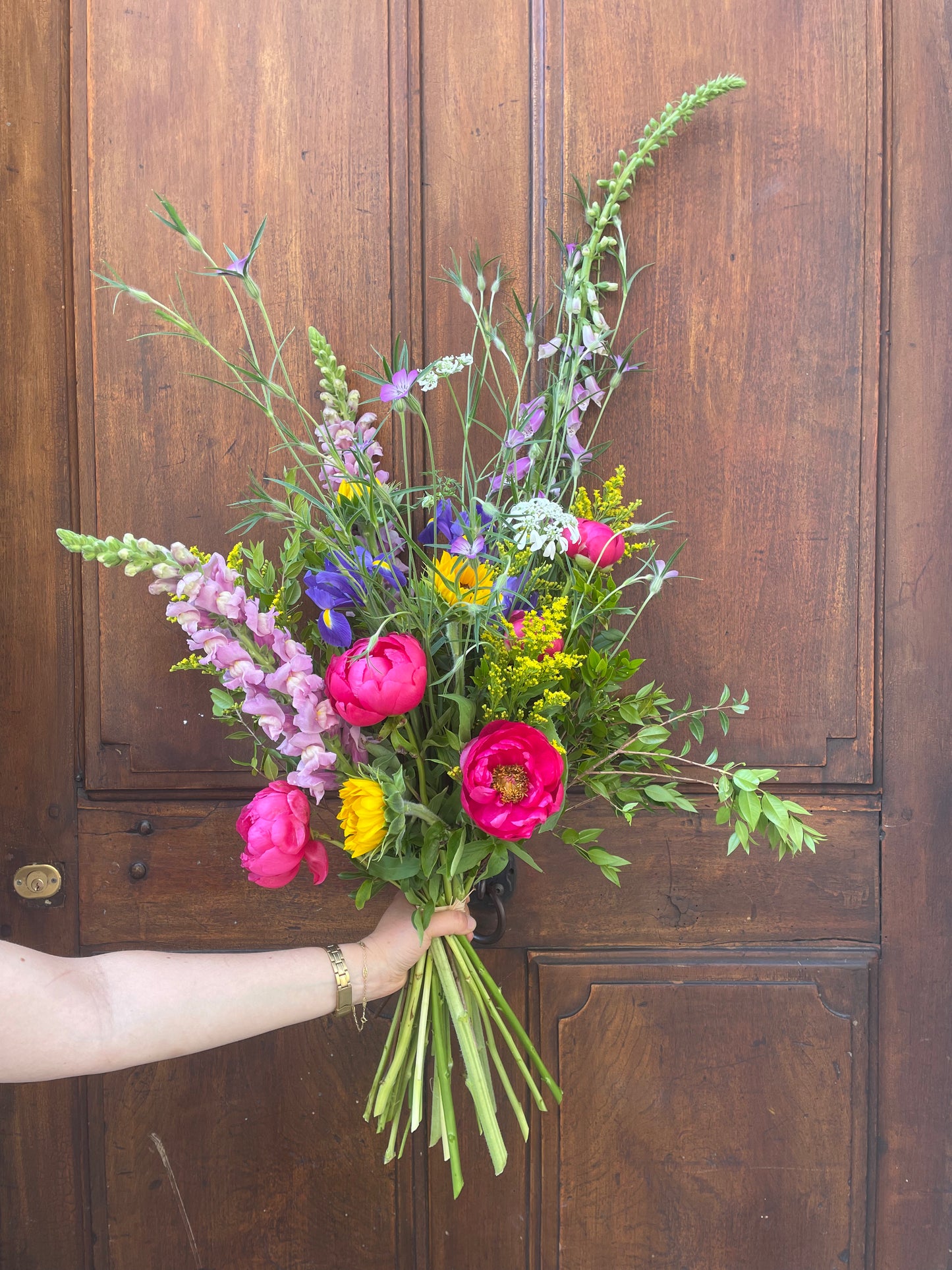 bouquet de fleurs locales et françaises pour la fête des mères